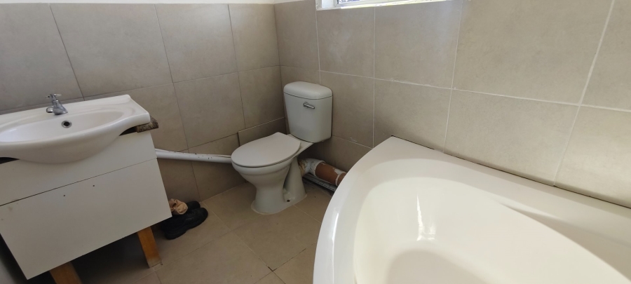 5 Bedroom Property for Sale in Westridge Western Cape